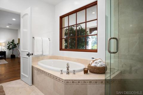 1646 Kearsarge Rd, La Jolla, CA 92037 photo 29