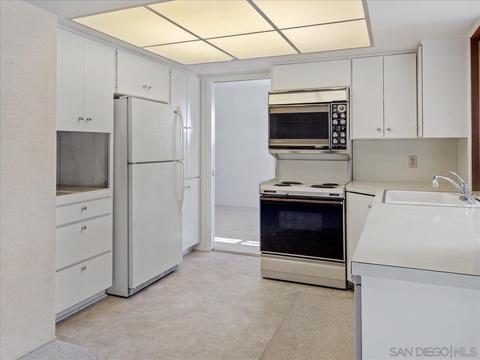 1909 David Dr, Escondido, CA 92026 photo 8