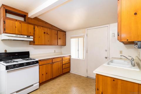 115 8th St, Ramona, CA 92065 photo 2