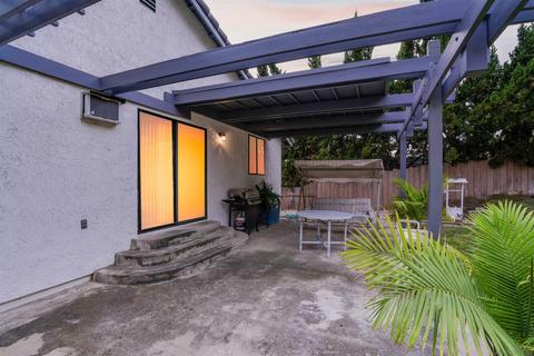 1348 Eucalyptus Ave, Vista, CA 92084 photo 17