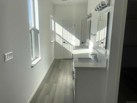 8869 Echo Dr, La Mesa, CA 91941 photo 8
