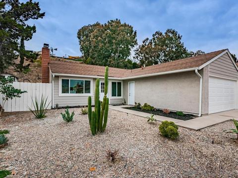 3193 Carr Dr, Oceanside, CA 92056 photo 3