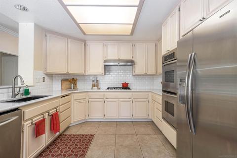 1394 Corte Almeria, Oceanside, CA 92057 photo 9