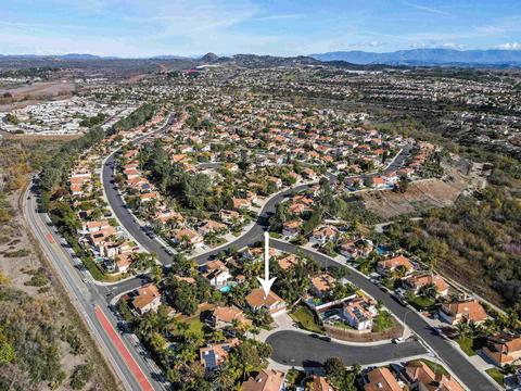 1394 Corte Almeria, Oceanside, CA 92057 photo 3