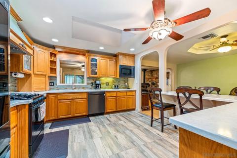 546 Macon St, El Cajon, CA 92019 photo 2
