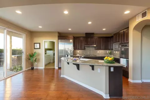 7750 Eastridge Dr, La Mesa, CA 91941 photo 9
