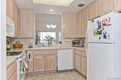 4701 Date Ave #403, La Mesa, CA 91942 photo 2