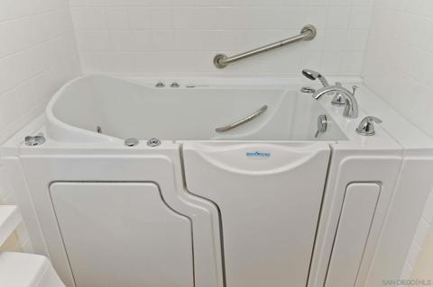 4701 Date Ave #403, La Mesa, CA 91942 photo 16
