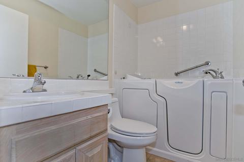 4701 Date Ave #403, La Mesa, CA 91942 photo 15