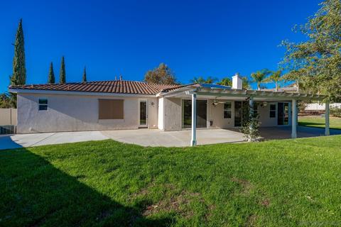 446 Crestcourt Ln, Fallbrook, CA 92028 photo 21