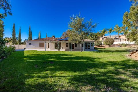 446 Crestcourt Ln, Fallbrook, CA 92028 photo 17
