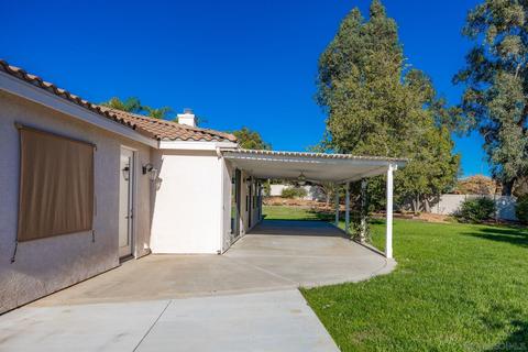 446 Crestcourt Ln, Fallbrook, CA 92028 photo 22