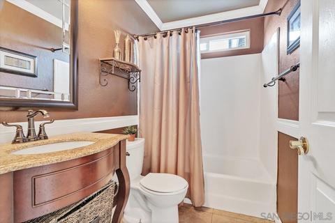 10121 Paseo Palmas Dr, Lakeside, CA 92040 photo 14