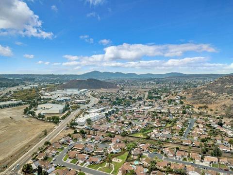10121 Paseo Palmas Dr, Lakeside, CA 92040 photo 46