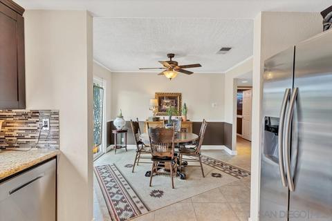 10121 Paseo Palmas Dr, Lakeside, CA 92040 photo 13