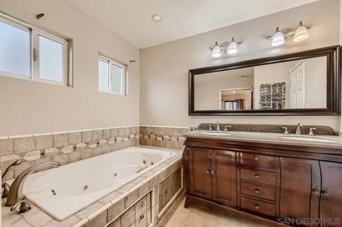 7563 Seneca Pl, La Mesa, CA 91942 photo 11