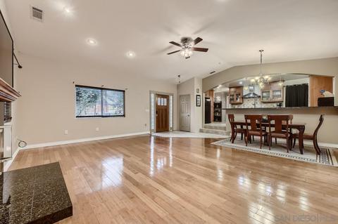 7563 Seneca Pl, La Mesa, CA 91942 photo 4