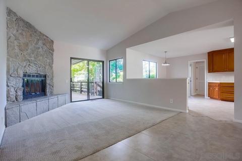 392 Vista Del Indio, Fallbrook, CA 92028 photo 3