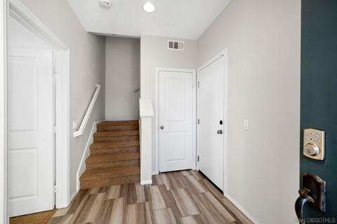 6925 Brass Buttons St, Carlsbad, CA 92011 photo 9