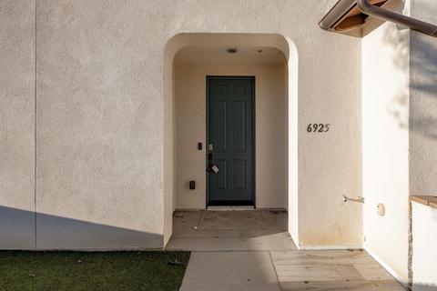 6925 Brass Buttons St, Carlsbad, CA 92011 photo 7