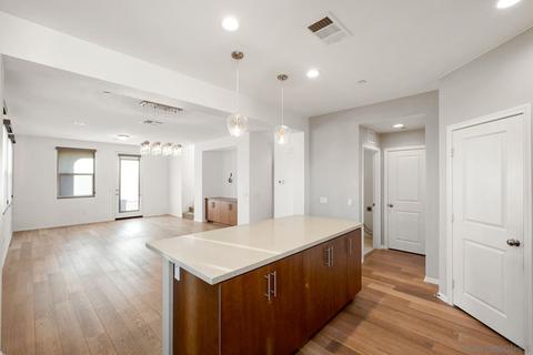 6925 Brass Buttons St, Carlsbad, CA 92011 photo 17