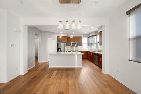 6925 Brass Buttons St, Carlsbad, CA 92011 photo 13