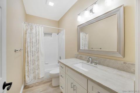 2465 Fallbrook Pl, Escondido, CA 92027 photo 27