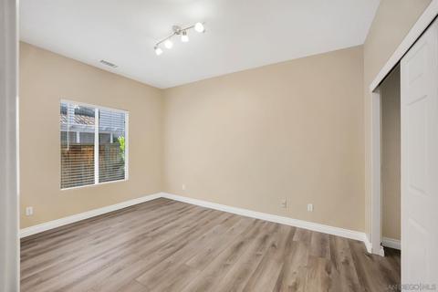 2465 Fallbrook Pl, Escondido, CA 92027 photo 28