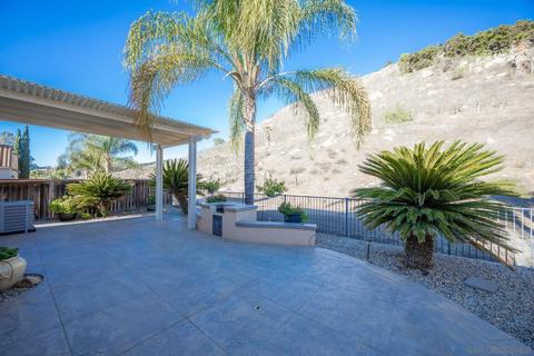 2465 Fallbrook Pl, Escondido, CA 92027 photo 34