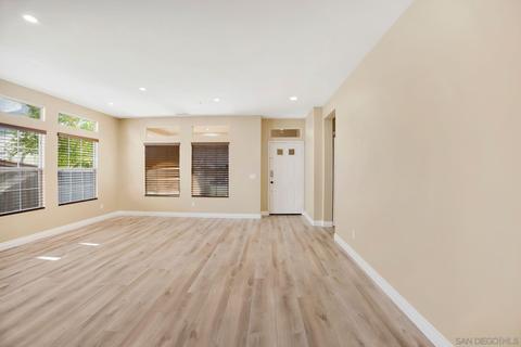 2465 Fallbrook Pl, Escondido, CA 92027 photo 12