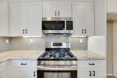 2465 Fallbrook Pl, Escondido, CA 92027 photo 18