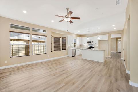 2465 Fallbrook Pl, Escondido, CA 92027 photo 14