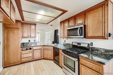 1802 Avenida Segovia, Oceanside, CA 92056 photo 12