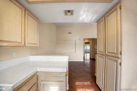 12854 Carriage Heights Way, Poway, CA 92064 photo 7