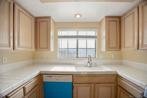 12854 Carriage Heights Way, Poway, CA 92064 photo 10