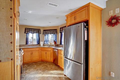 132 Mercedes Rd, Fallbrook, CA 92028 photo 11