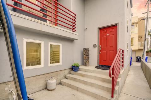 808 Ormond Ct, San Diego, CA 92109 photo 1