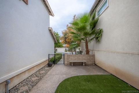 2714 Wanek Rd, Escondido, CA 92027 photo 5