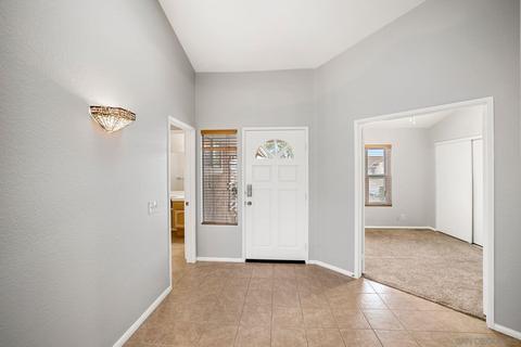 836 Muirfield Dr, Oceanside, CA 92058 photo 7