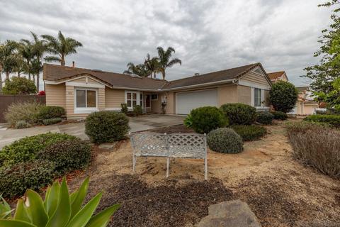 836 Muirfield Dr, Oceanside, CA 92058 photo 3
