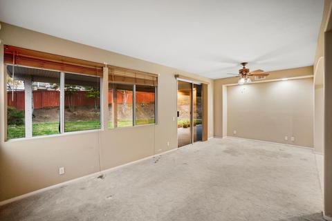 1573 Whispering Palm Dr, Oceanside, CA 92056 photo 15