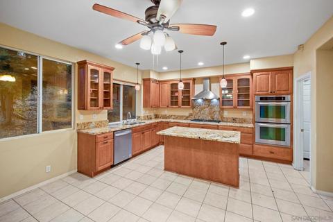 1573 Whispering Palm Dr, Oceanside, CA 92056 photo 9