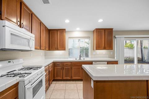 3977 Aliento Way, Oceanside, CA 92057 photo 16