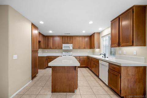 3977 Aliento Way, Oceanside, CA 92057 photo 13