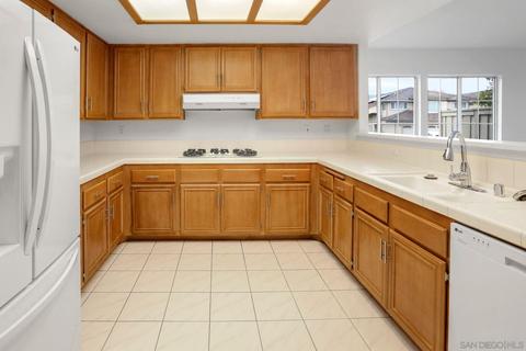 8472 Mesa Heights Rd, Santee, CA 92071 photo 6
