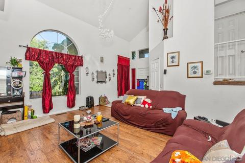 3892 Settineri Ln, Spring Valley, CA 91977 photo 5