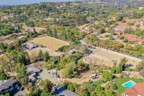 3211 Wildflower Valley Dr, Encinitas, CA 92024 photo 3