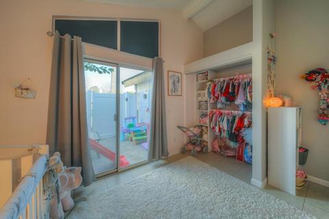 30591 Hollyberry Ln, Temecula, CA 92591 photo 17
