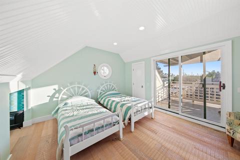 671 B Ave, Coronado, CA 92118 photo 35