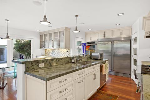 671 B Ave, Coronado, CA 92118 photo 7